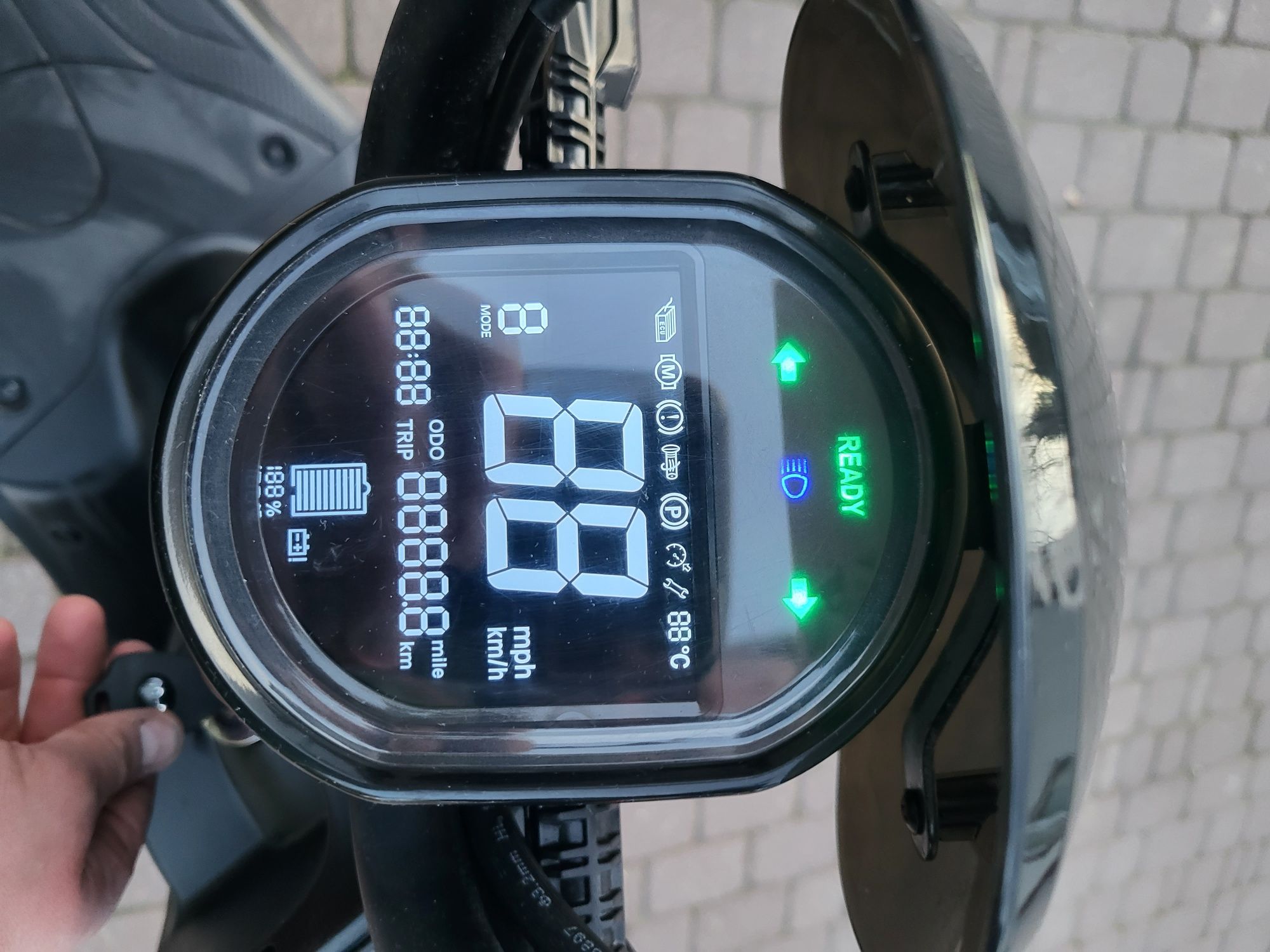 Skuter elektryczny IVA E-GO S3