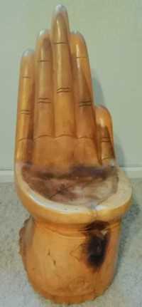 Krzesło medytacycjne w kształcie dłoni- antyk