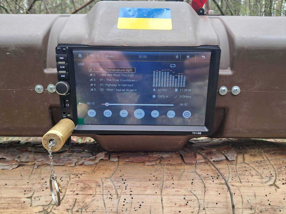 Музичний центр “Bazuka” ручної роботи з тубусу від порохового заряду