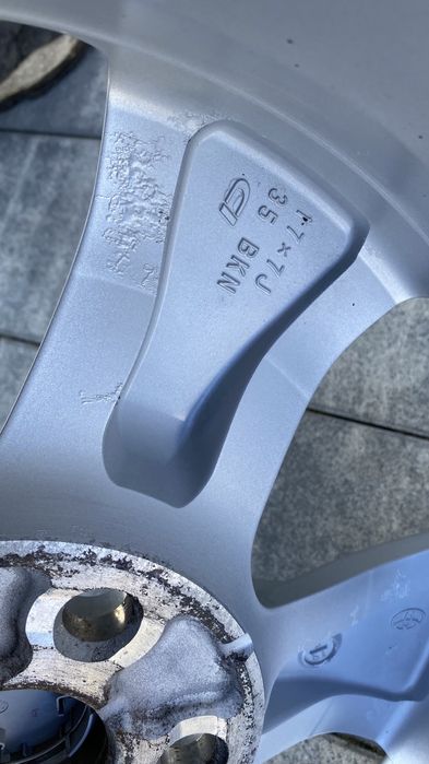 Felgi aluminiowe Toyota RAV4 V gen 5x114,3 17 cali czujniki TPMS