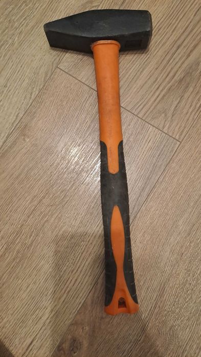 Młotek młot 1 kg