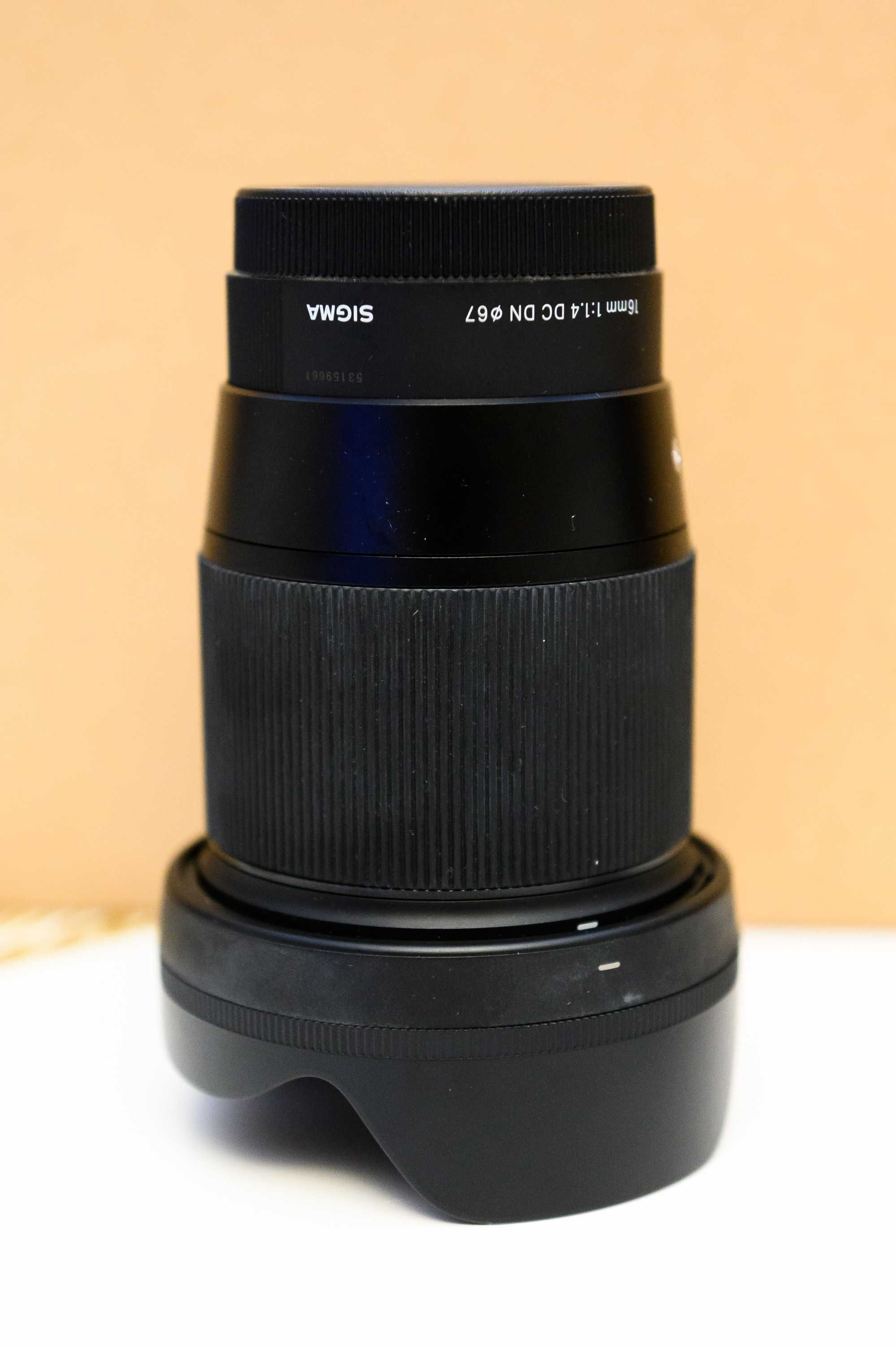 Obiektyw Sigma Sony E 16 1.4 DC DN  -