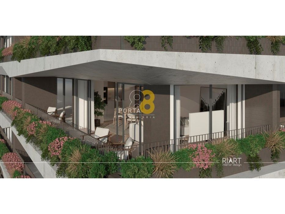 Apartamento T4 recuado com terraço