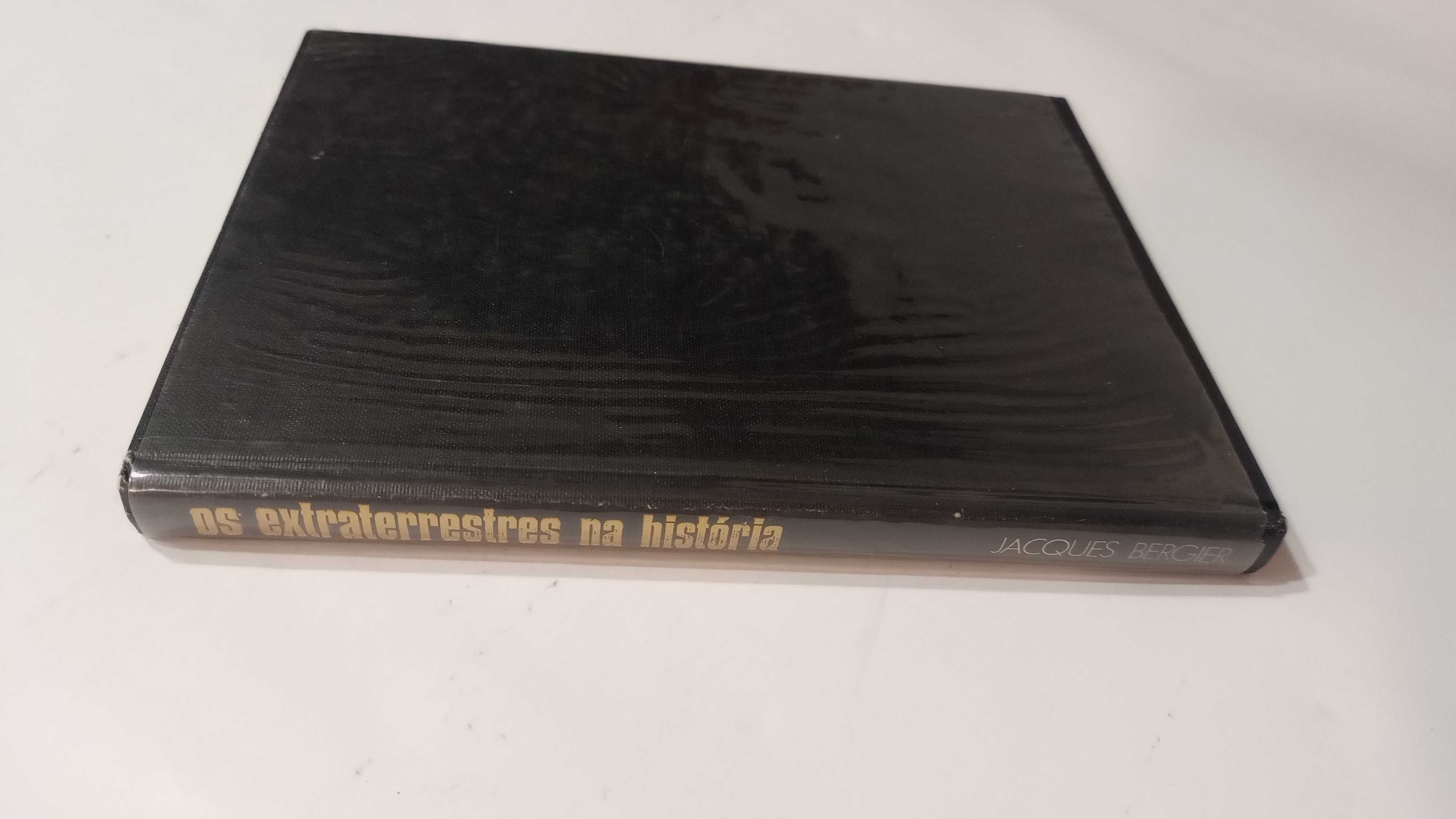 Os Extraterrestres na História de Jacques Bergier