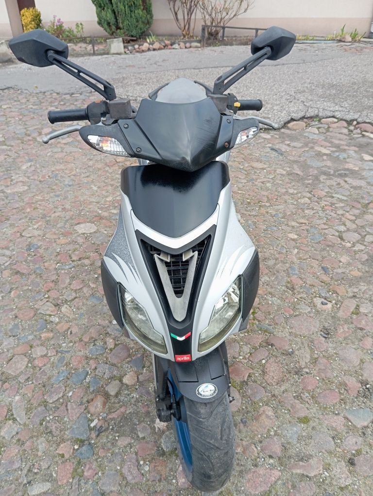Aprilia SR 50 Factory Ditech plastyki lampy lagi licznik elektryka