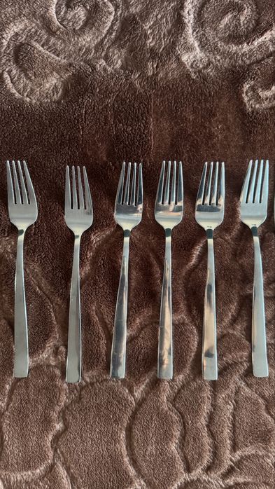 Widelce i noże komplet 12 szuk