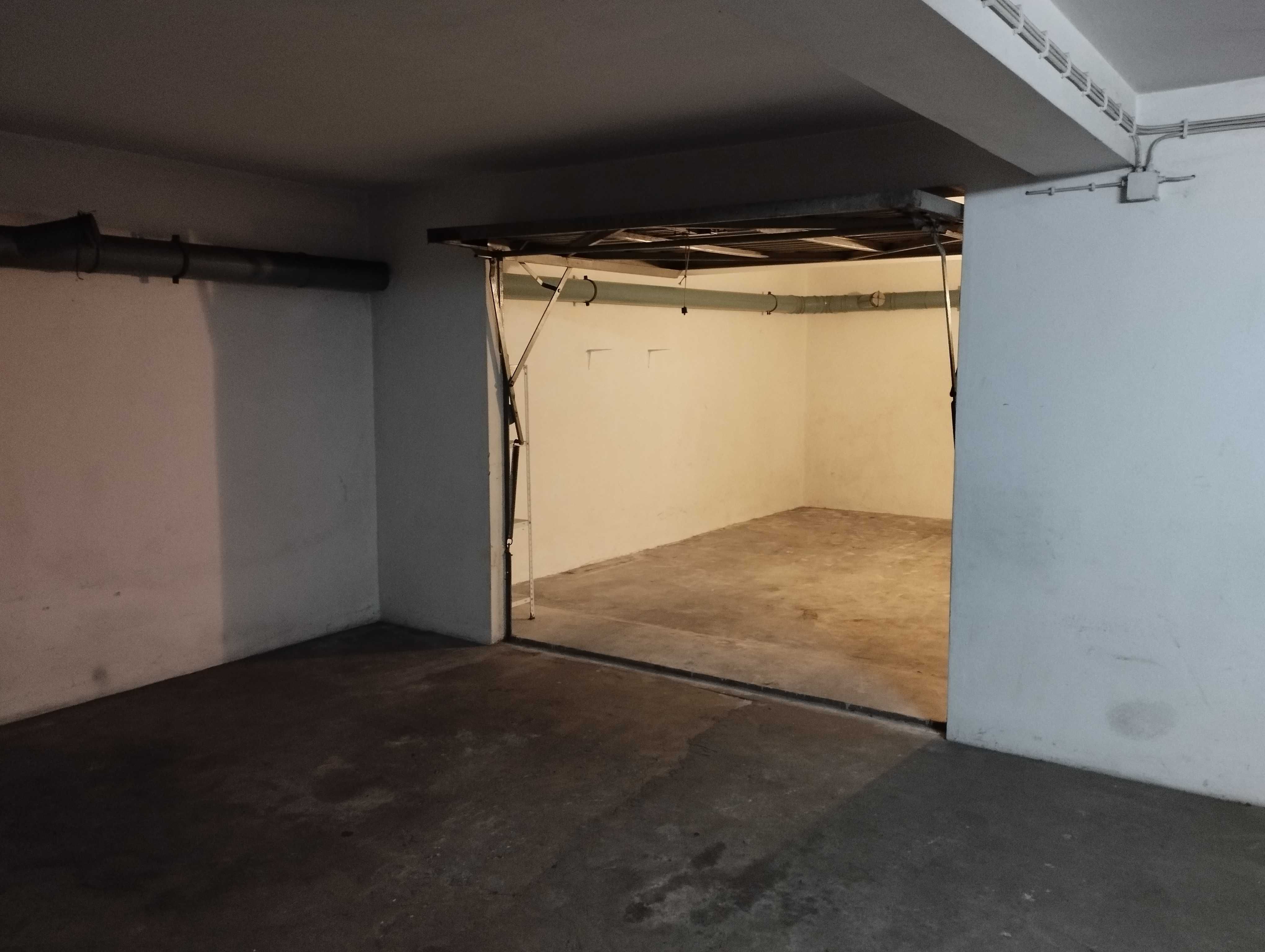 Garagem perto do forum