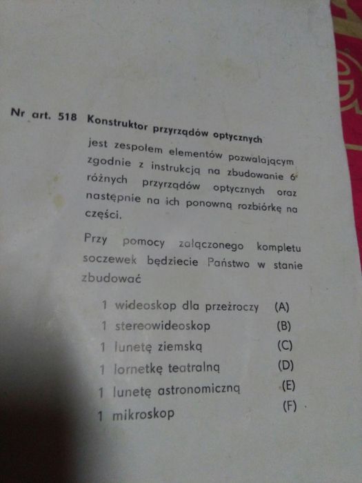 Konstruktor przyrządów optycznych, mikroskop z lat 70-tych,PRL.