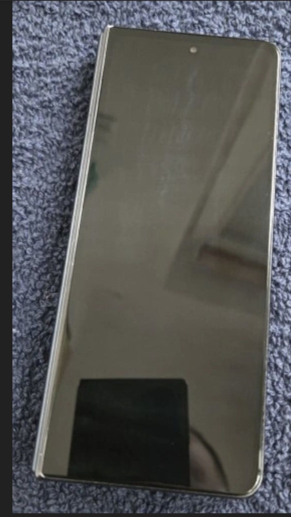 Samsung Galaxy Z Fold4 przedni wyświetlacz 100% sprawny