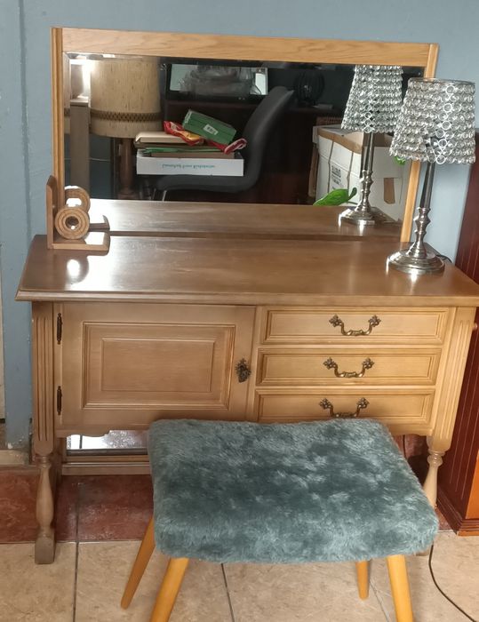 Komoda toaletka w stylu Ludwikowskim