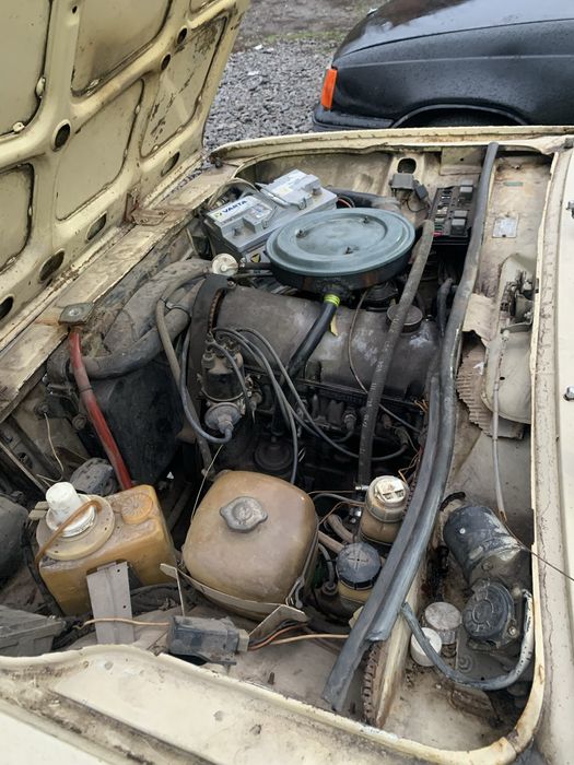 Ваз 2105 сів і поїхав