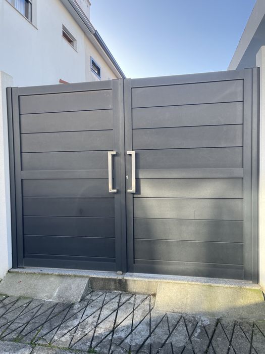 Portões e Vedações em Alumínio lacado