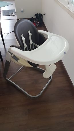 Cadeira bebé Chicco I-Sit