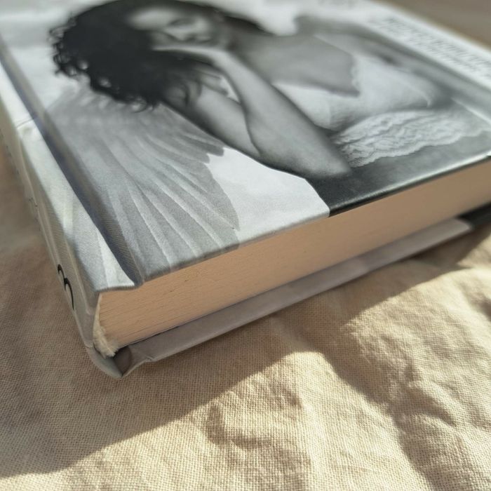 1000 і одна ніч без сексу. Біла.