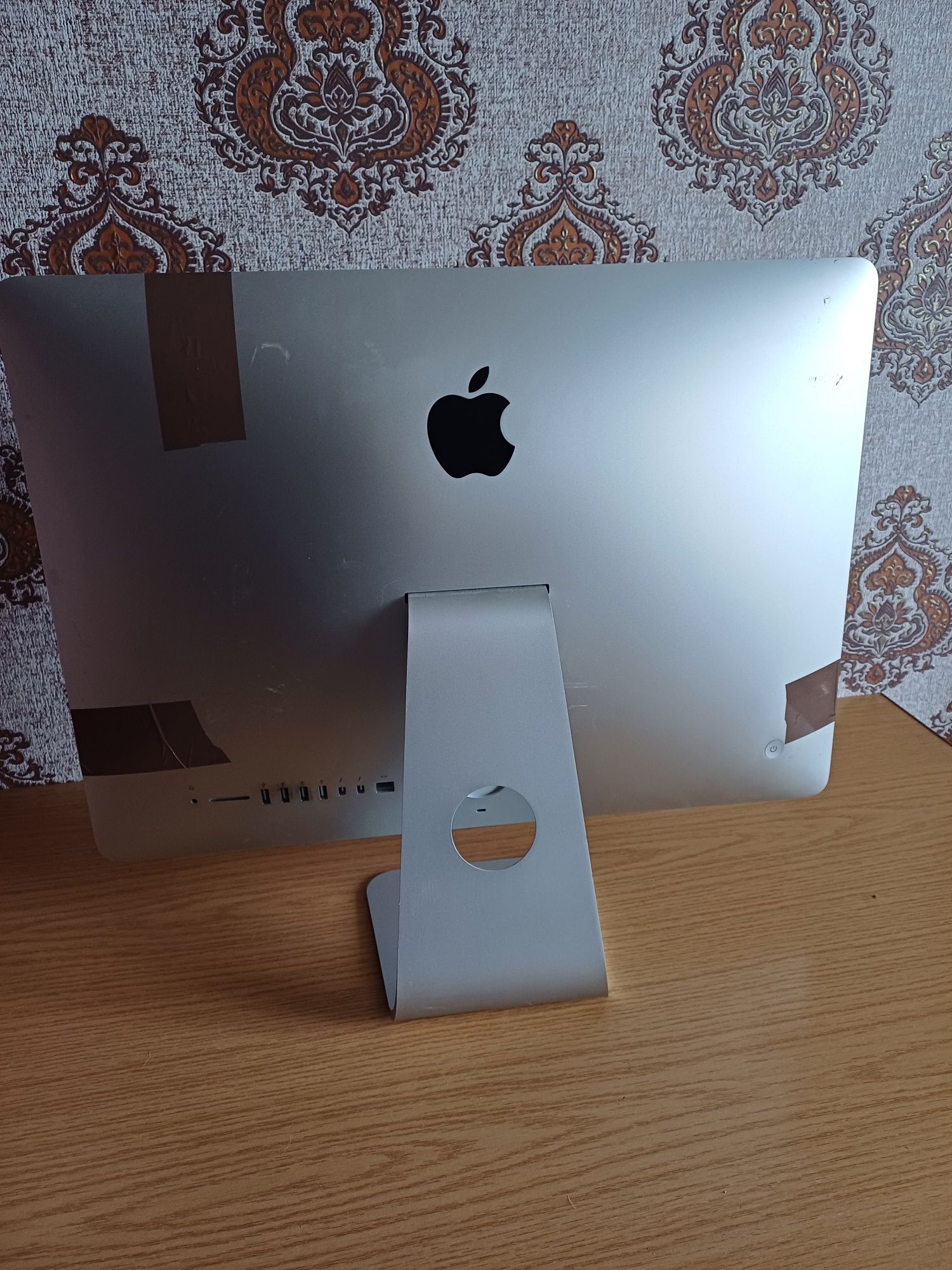 Продам компютер apple imac  a1418 21.5