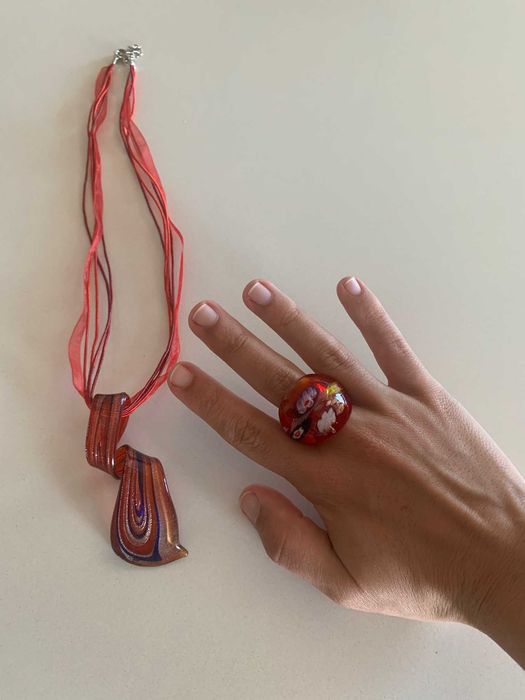 Colar e anel com vidro de Veneza