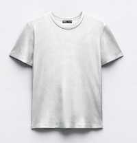 T-shirt prateada, nova com etiqueta. ZARA