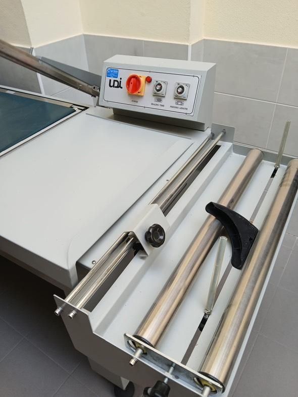 Maquina profissional embaladora de vestuário