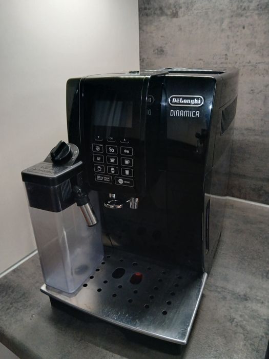 Ekspres DeLonghi Dinamica