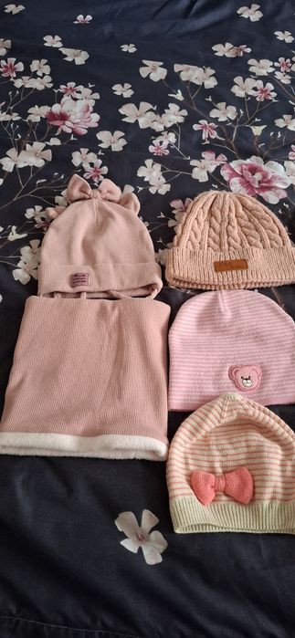 Spszedam czapki dziecięce