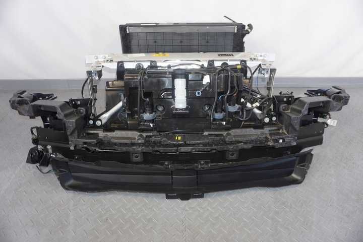 BMW iX i20 Передня панель, телевізор