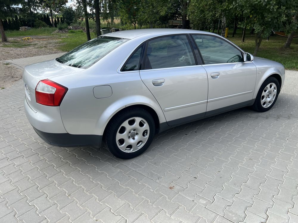 Audi a4 2.0 sedan klima polecam