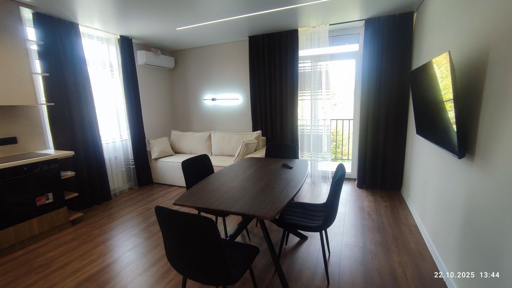 Продаж 1 кім квартири в новобудові міста Ужгород.