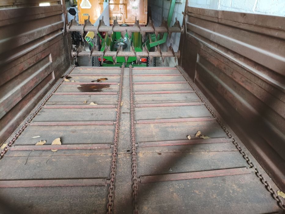 Rozrzutnik obornika N-218 Ursus Warfama