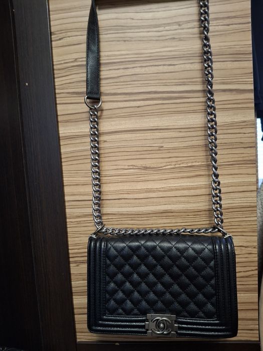 Продам сумку CHANEL чорна