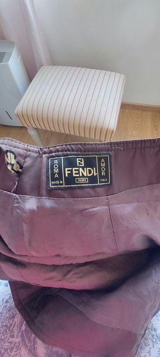 Vendo saia da Fendi