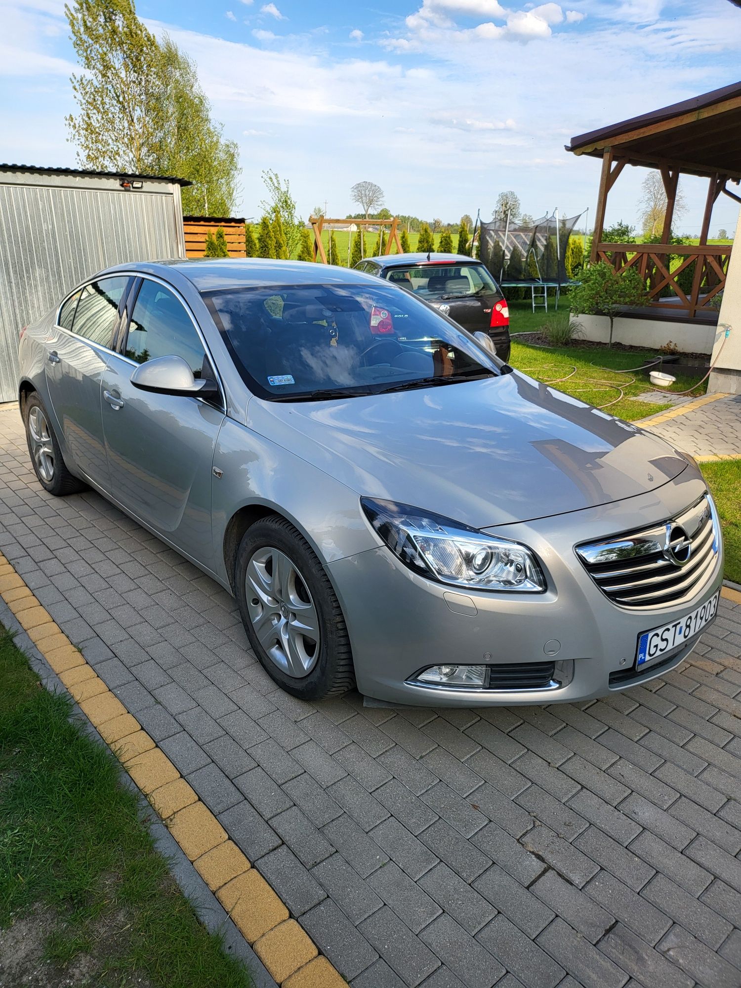 OPEL insignia bi-xenon skrętny Climatronic 2009 diesel 160KM 197tyś km