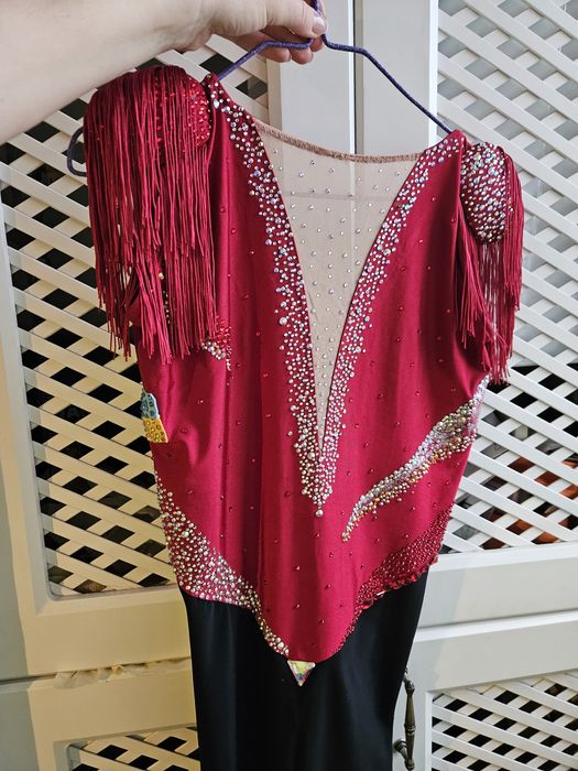 Продаж комбінезонів для художньої повітряної гімнастики