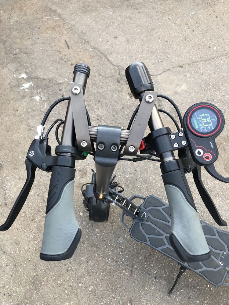 Полноприводный электроскмокат Mercane MX60