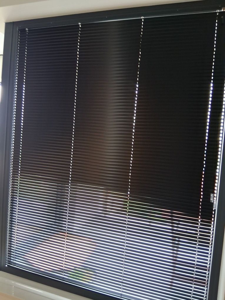 Nowe żaluzje okienne aluminiowe