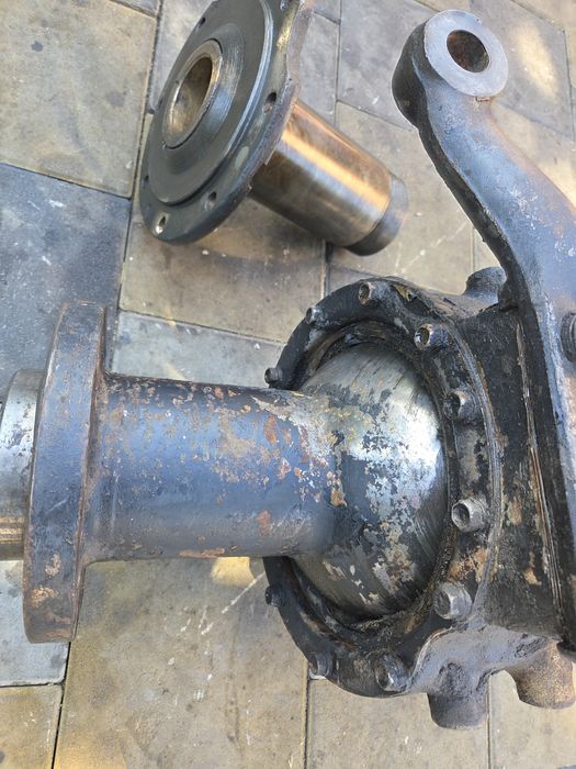 Поворотный кулак, шар, корпус кулака, цапфа, Краз 260