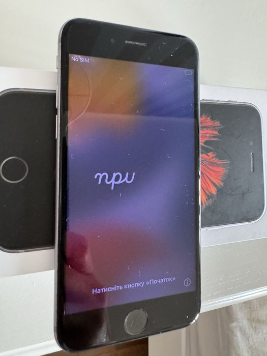 iPhone 6S 16 ГБ батарея 98%