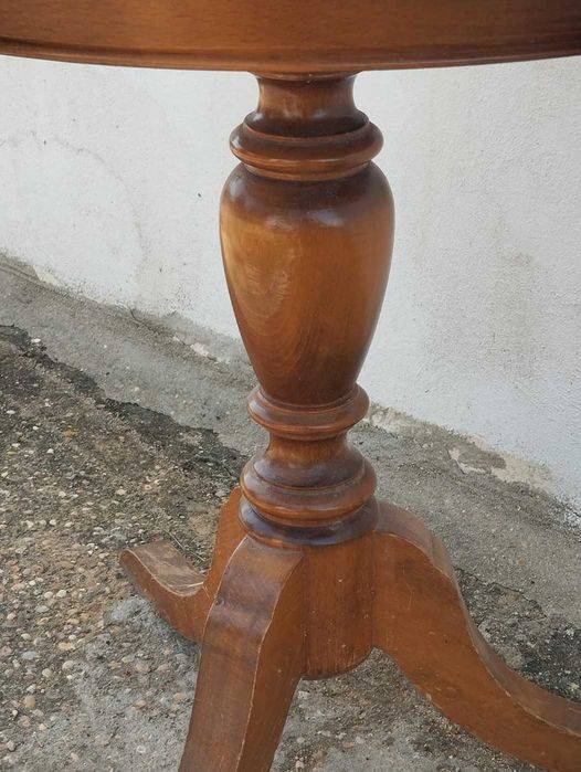 Mesa Pequena Redonda