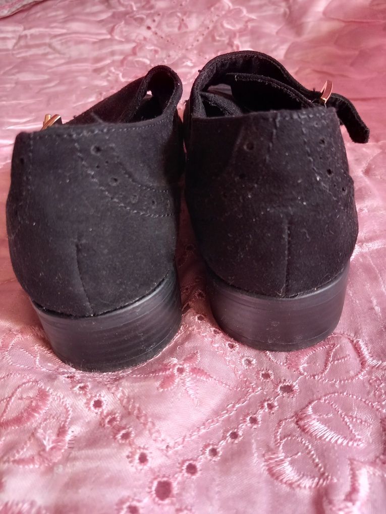 Sapatos pretos Sfera n 36