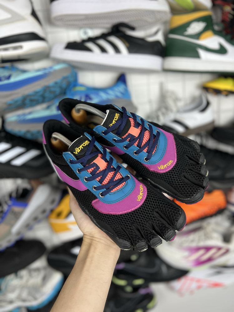 Кроссовки Vibram Fivefingers р(42)