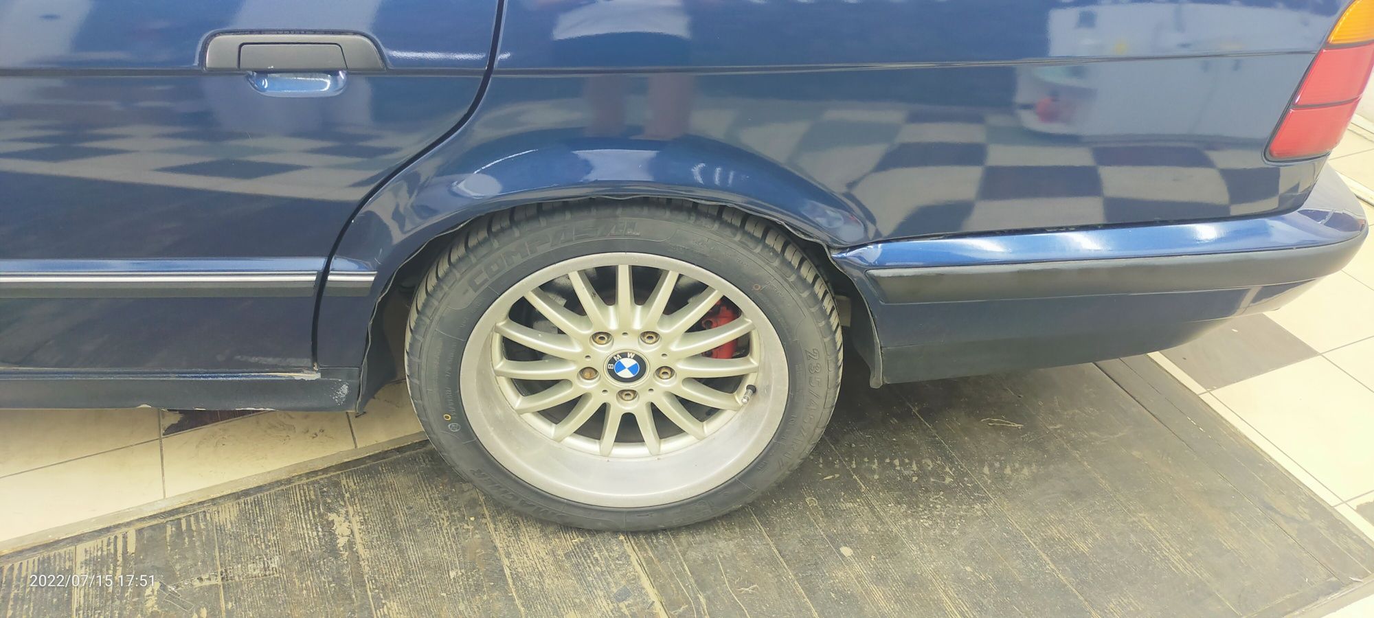 Продам BMW 5 2.0