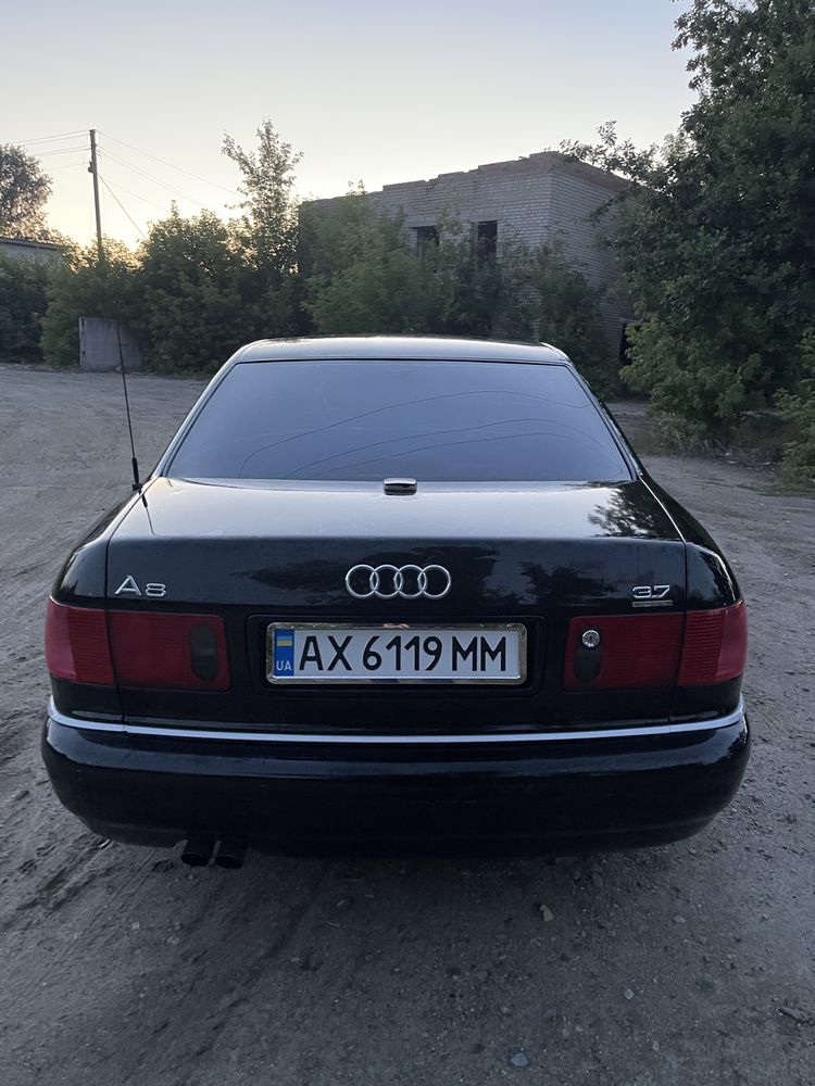 Audi A8 Quattro ІДЕАЛ