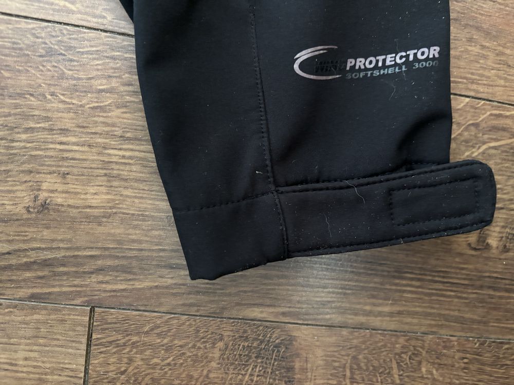 Kurtka turystyczna_McKinley_softshell 3000_M