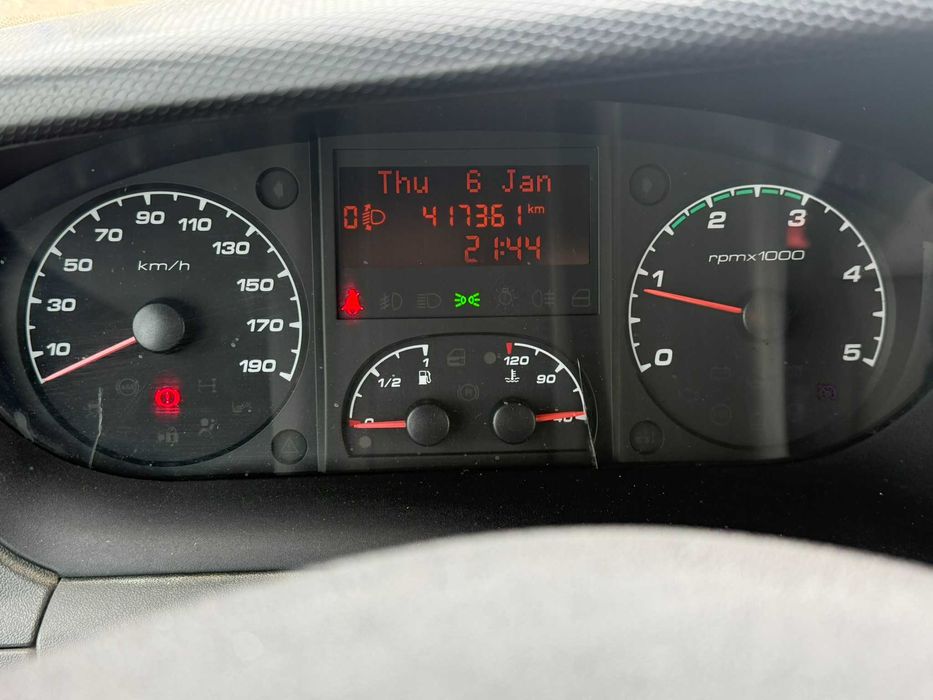 Iveco Daily L2H2 35S15 2014r 2.3 HAK 3.5T ŁADOWNOŚĆ - 1199 KG!!