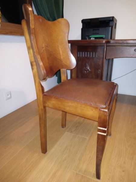 Stylowe i stare krzesła