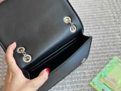 Torebka Miu Miu damska torba 185