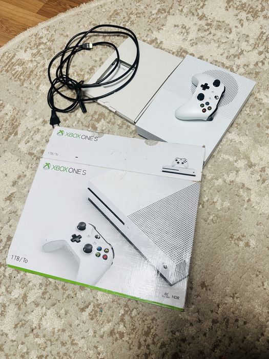 Приставка Xbox one S