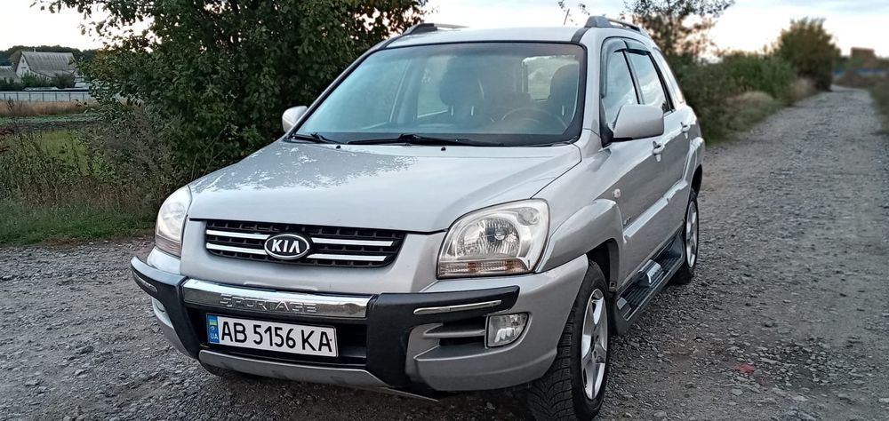 Продам KIA SPORTAGE 4x4 2.0 Газ-бензин.  Кіа Спортедж
