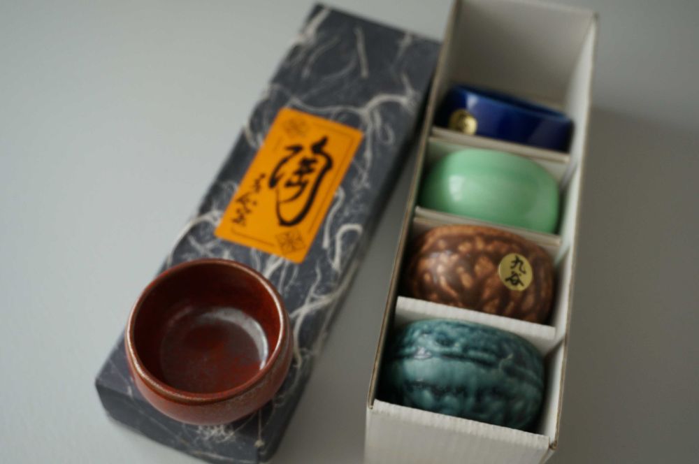 Zestaw japońskich filiżanek do sake