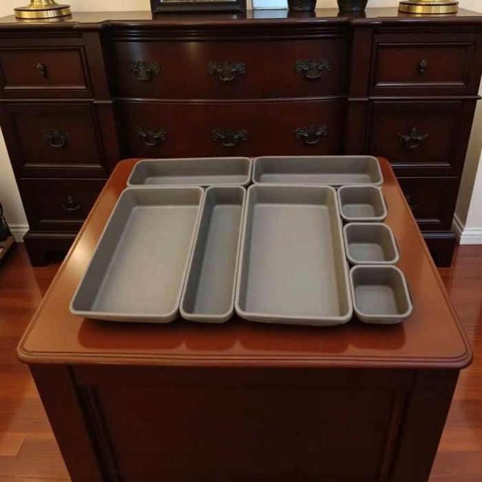 Szary organizer modułowy do szuflady