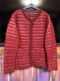 Демисезонная красная стеганная куртка 46/48 размер